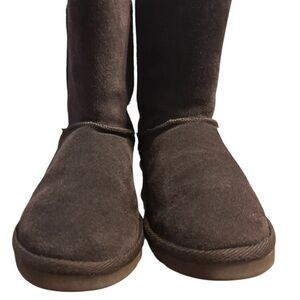 UGG Classic Mini Women's Boot Size 7 Chocolate Dark Brown Short Low